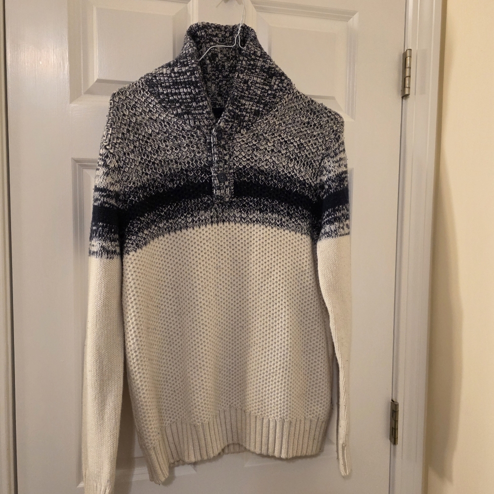 Nautica Men's Navy and Cream Button Up Sweater